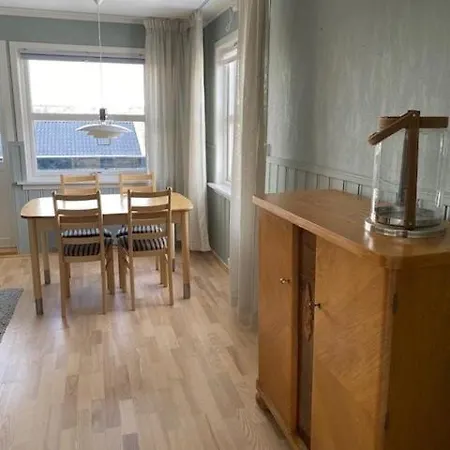 Lägenhet Charming With Terrace And Views