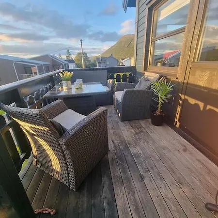 Charming With Terrace And Views Lägenhet Tromsdalen